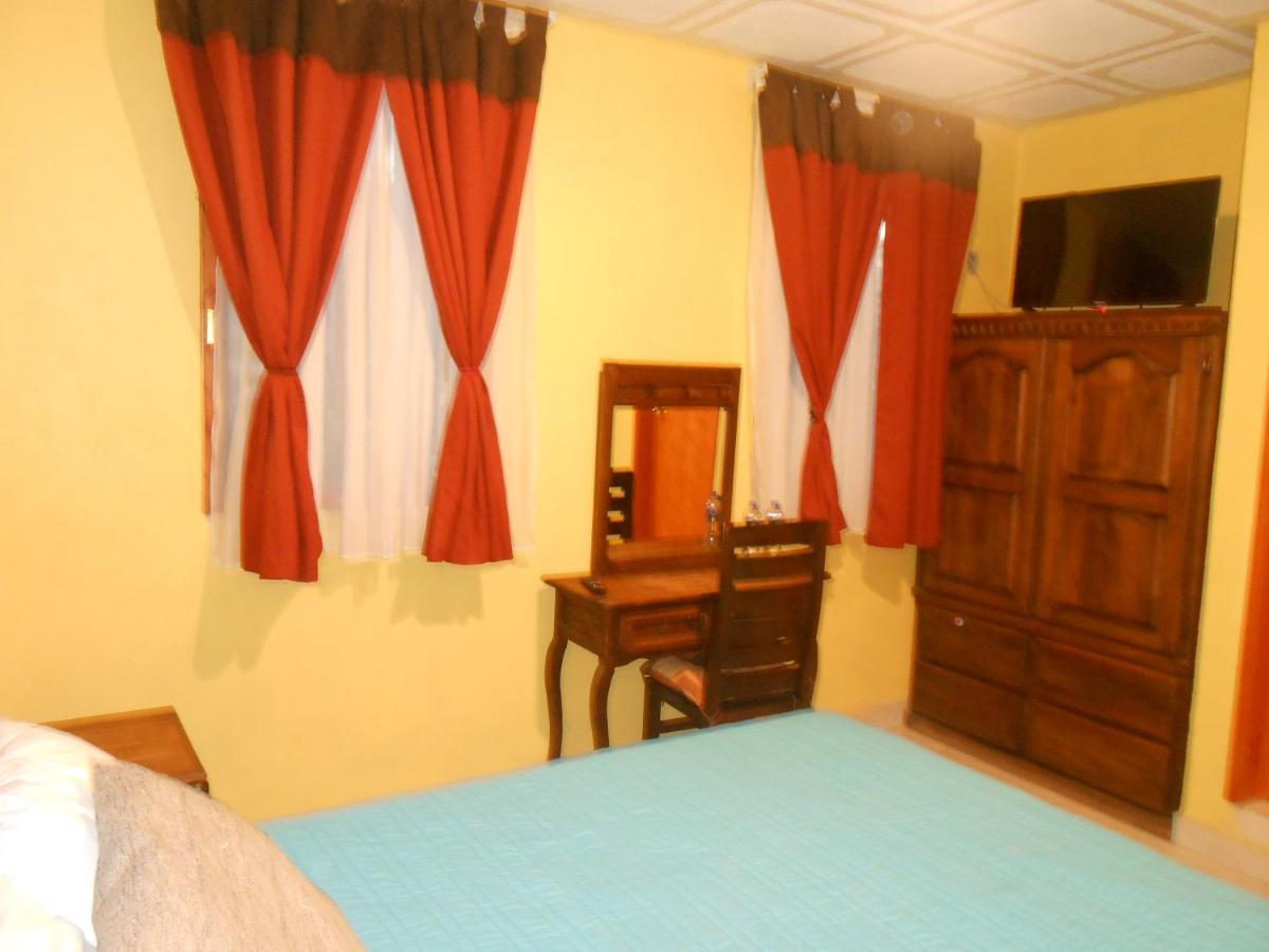 Hotel Posada Don Vasco อิกซ์มีกิลปัน ภายนอก รูปภาพ